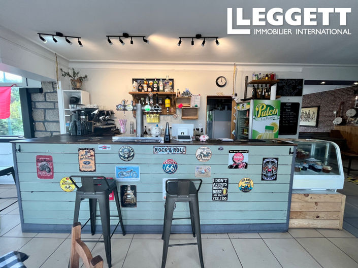 Image No.2-4 Bed Commercial for sale