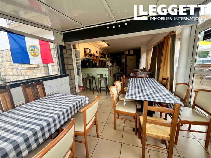 Image No.8-4 Bed Commercial for sale