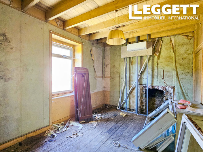 Image No.6-4 Bed House for sale