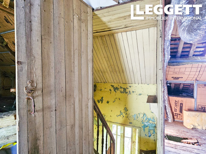 Image No.8-4 Bed House for sale