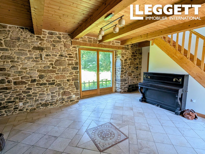 Image No.6-3 Bed House for sale