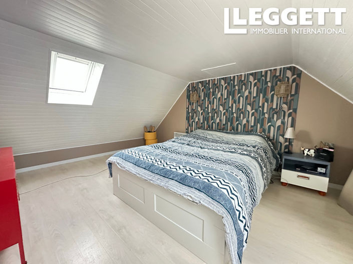 Image No.9-3 Bed House for sale
