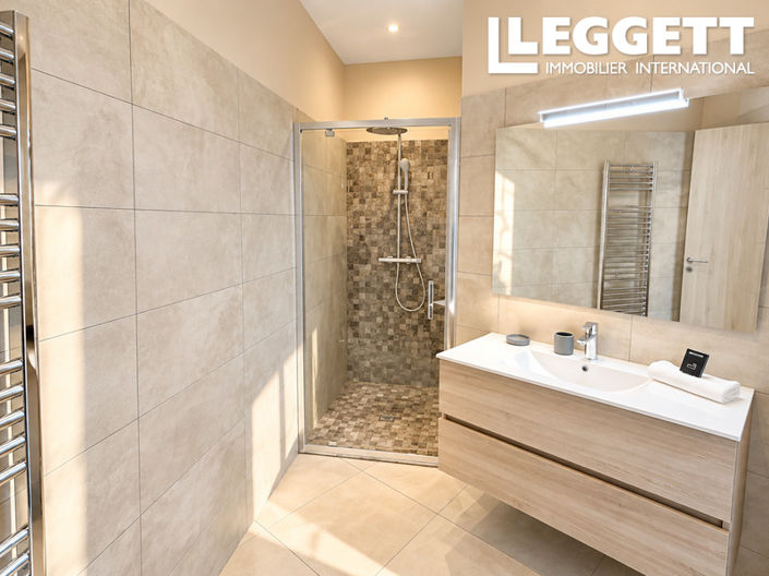 Image No.9-4 Bed Apartment for sale