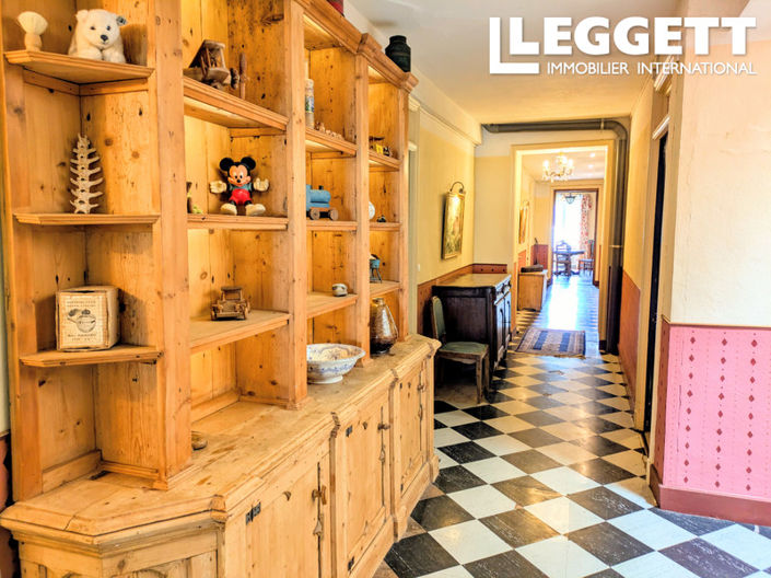 Image No.6-12 Bed House for sale
