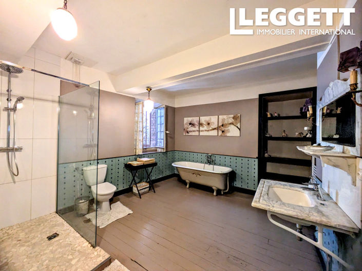 Image No.9-12 Bed House for sale