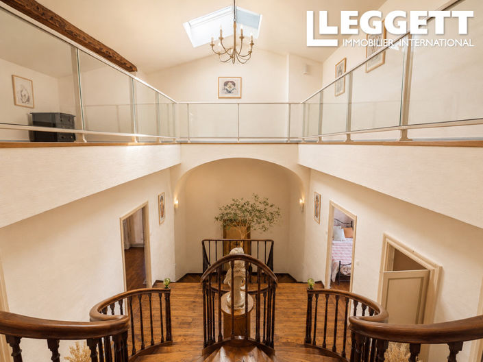Image No.9-9 Bed House for sale