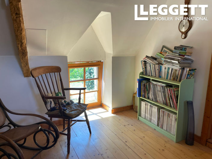 Image No.5-2 Bed House for sale