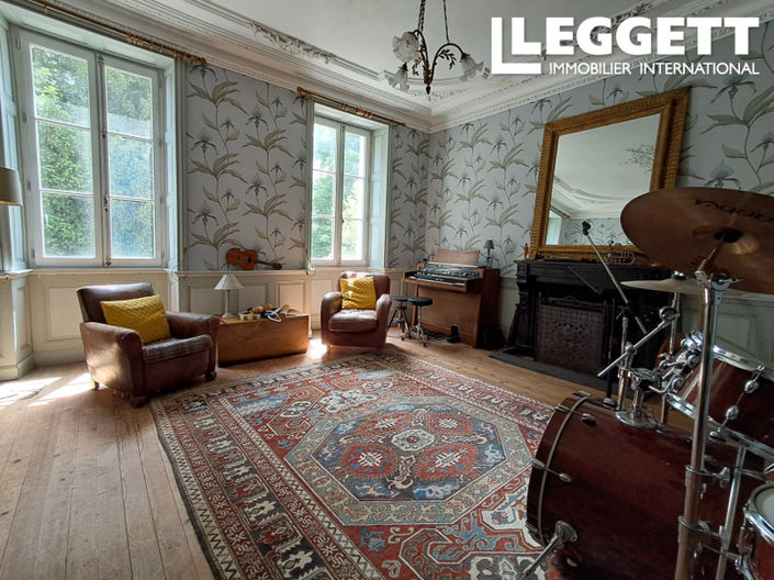 Image No.3-5 Bed House for sale
