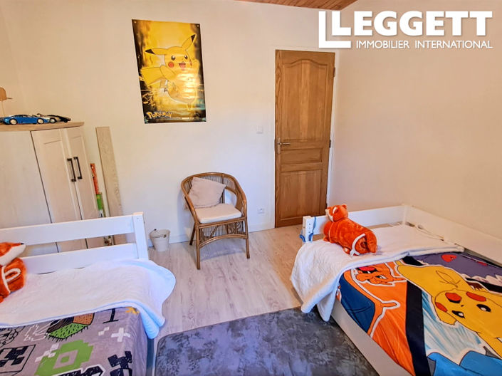 Image No.9-4 Bed House for sale