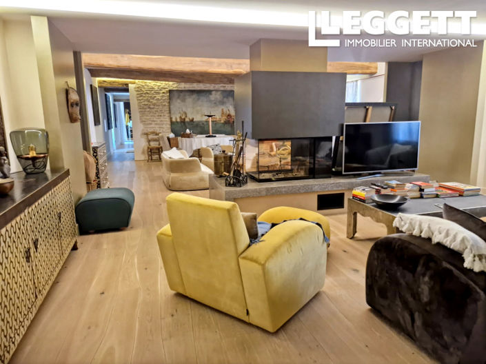 Image No.5-7 Bed House for sale