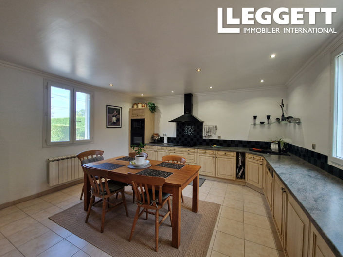 Image No.5-3 Bed House for sale