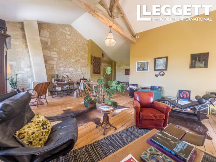 Image No.6-5 Bed House for sale