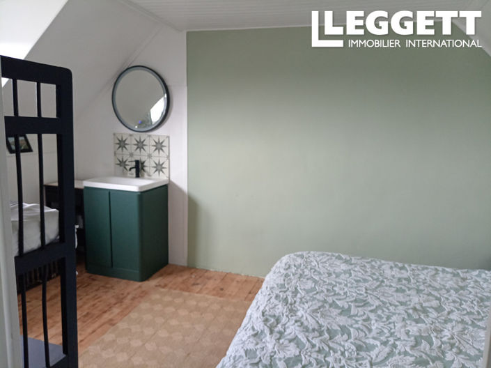 Image No.10-3 Bed House for sale
