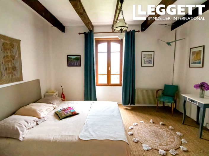 Image No.8-3 Bed House for sale