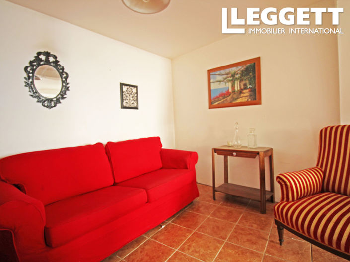 Image No.9-1 Bed House for sale