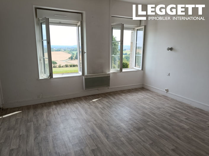 Image No.8-2 Bed House for sale