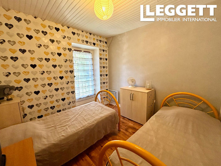 Image No.9-4 Bed House for sale