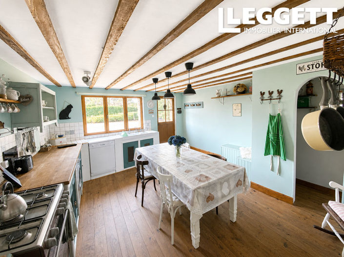 Image No.6-5 Bed House for sale