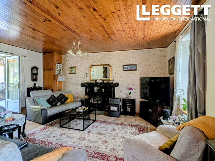 Image No.3-3 Bed House for sale
