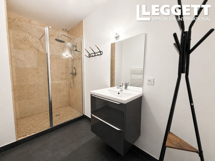 Image No.9-3 Bed House for sale