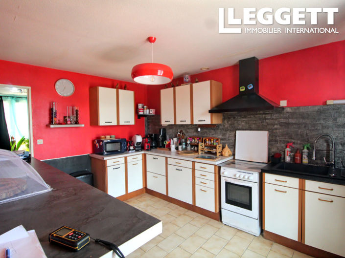 Image No.6-3 Bed House for sale
