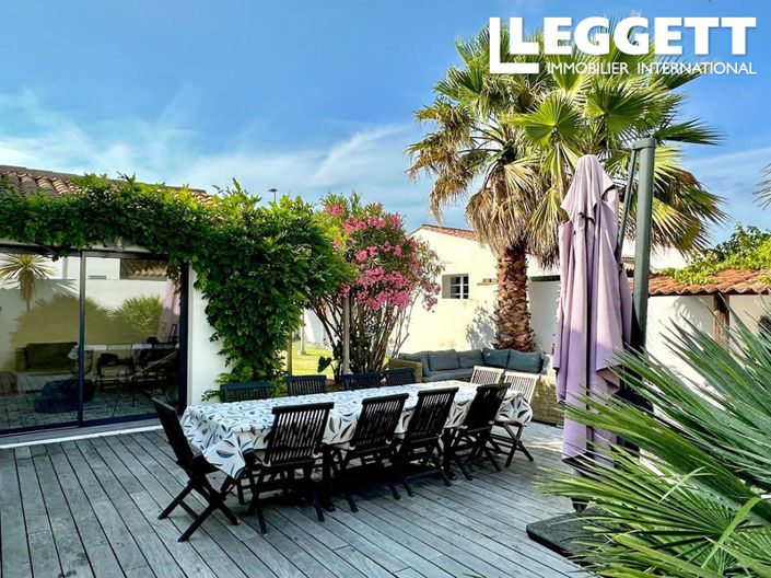 Image No.6-6 Bed House for sale