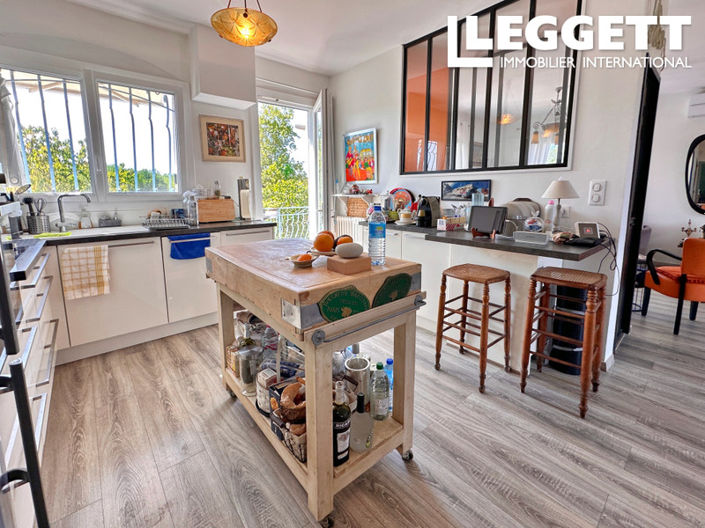 Image No.3-4 Bed House for sale