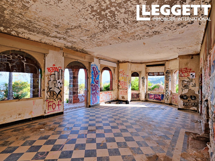 Image No.5-Chateaux for sale