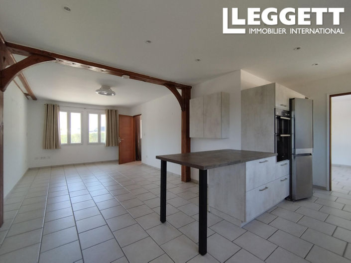 Image No.2-4 Bed House for sale