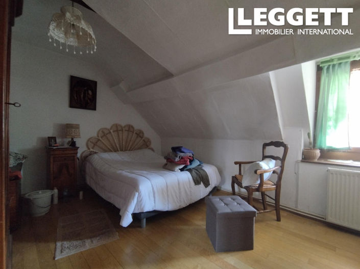 Image No.8-3 Bed House for sale