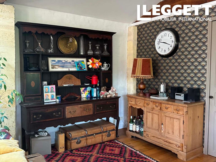 Image No.9-5 Bed House for sale