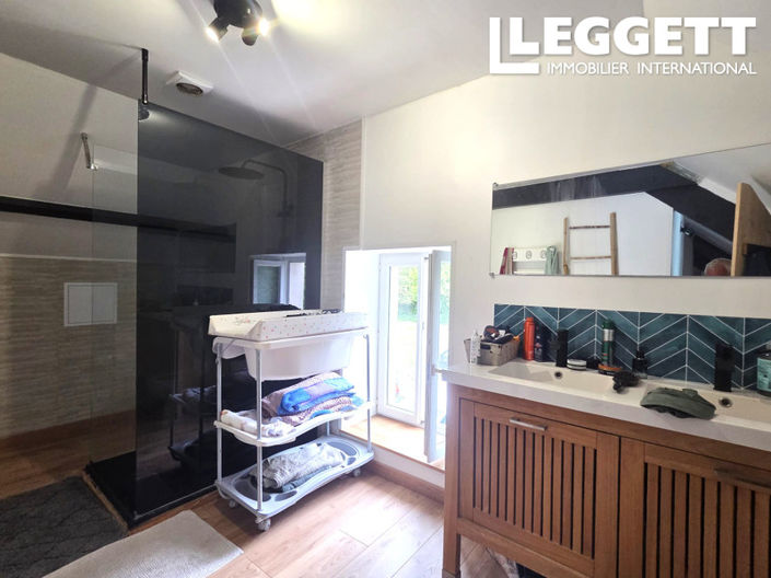 Image No.10-2 Bed House for sale
