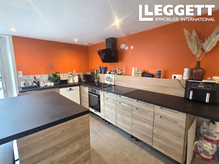 Image No.3-2 Bed House for sale