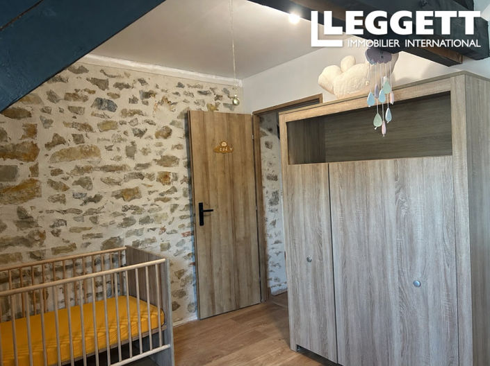 Image No.6-2 Bed House for sale