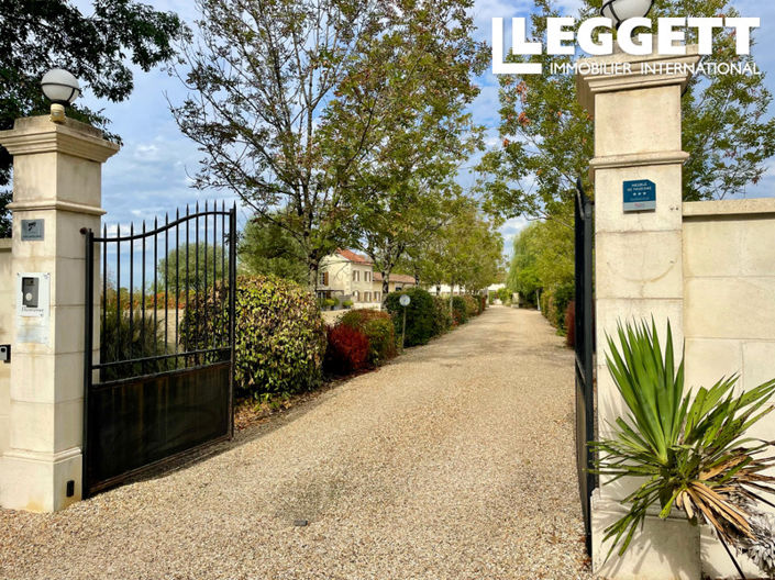 Image No.2-18 Bed House for sale