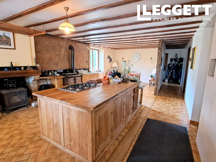 Image No.4-7 Bed House for sale