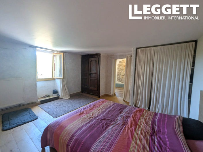 Image No.10-2 Bed House for sale