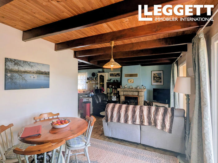 Image No.4-2 Bed House for sale