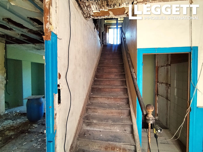 Image No.4-5 Bed Commercial for sale
