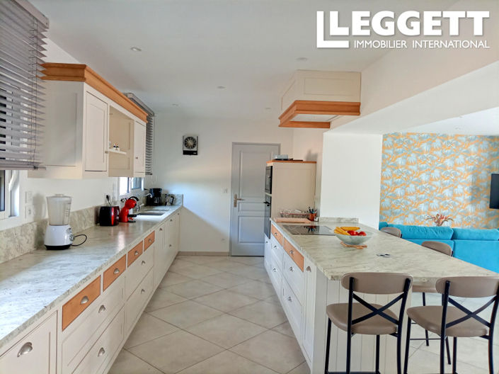 Image No.4-4 Bed House for sale