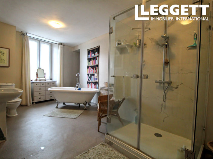 Image No.9-3 Bed House for sale