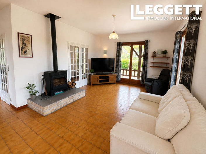 Image No.3-3 Bed House for sale