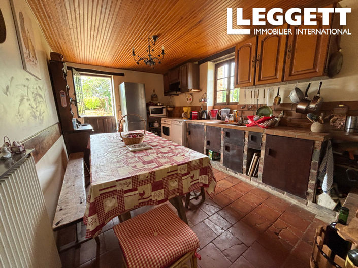 Image No.6-6 Bed House for sale