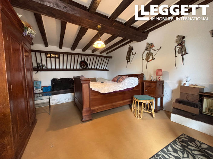 Image No.7-6 Bed House for sale