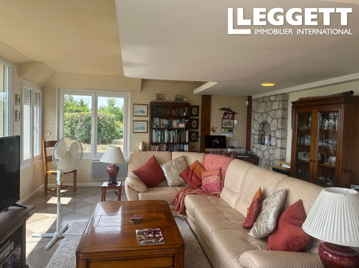 Image No.3-3 Bed House for sale