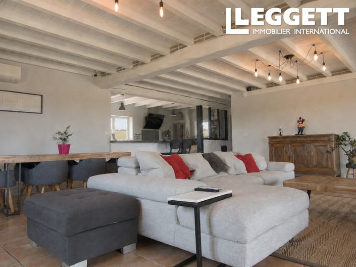 Image No.7-5 Bed House for sale