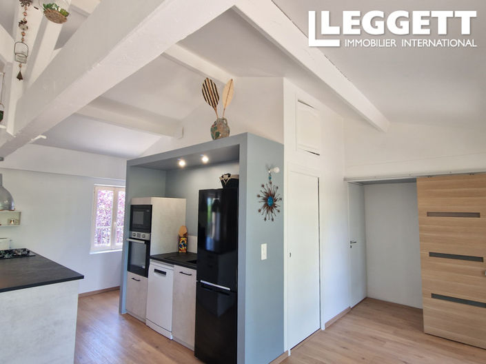 Image No.10-7 Bed House for sale