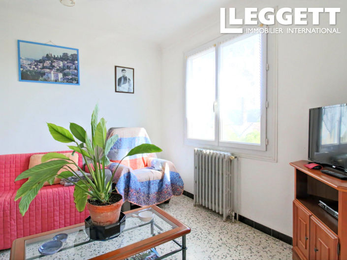 Image No.4-2 Bed House for sale