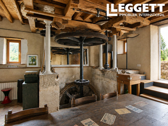 Image No.2-5 Bed House for sale