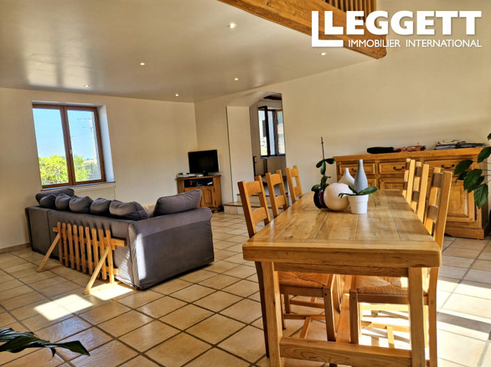 Image No.7-5 Bed House for sale